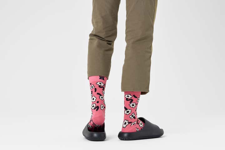 
                  
                    Dark Pink Dancing Flower Socks
                  
                
