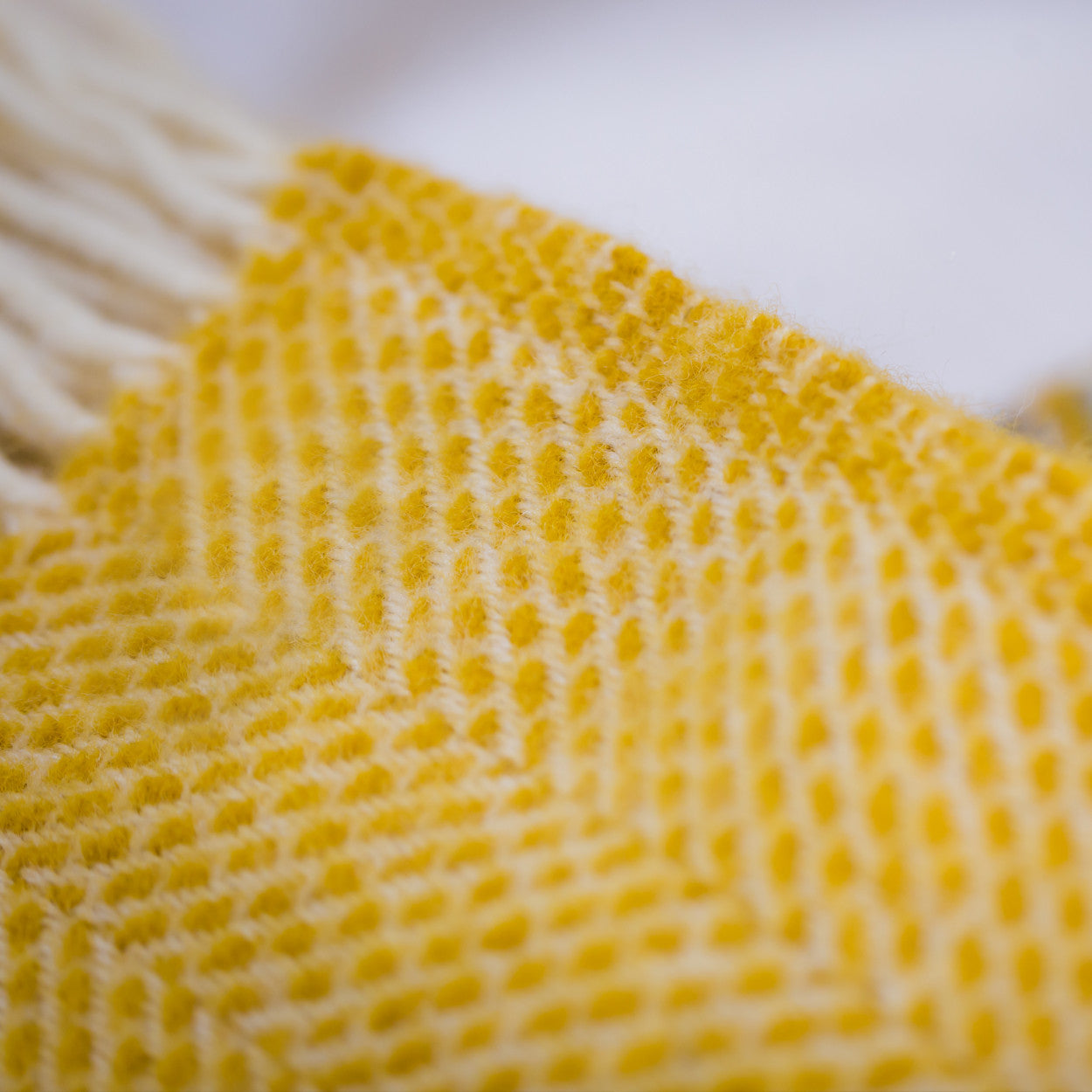 
                  
                    BEEHIVE Yellow Pure New Wool Throw
                  
                