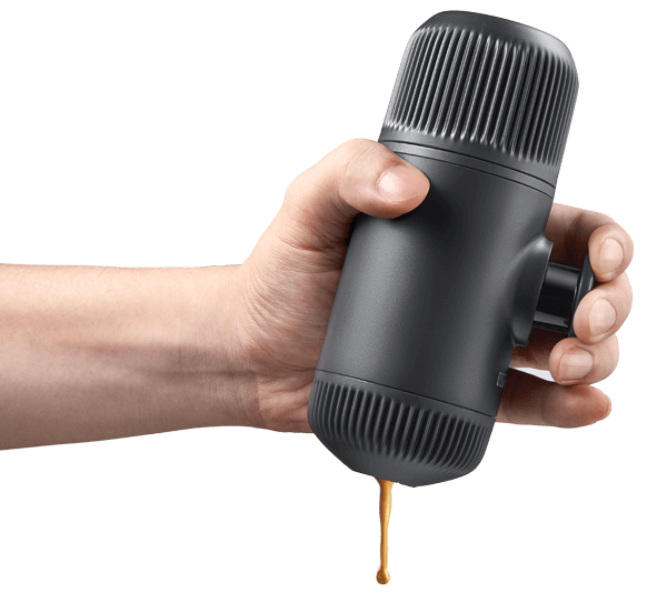 
                  
                    Schwarze tragbare Nanopresso-Espressomaschine 
                  
                
