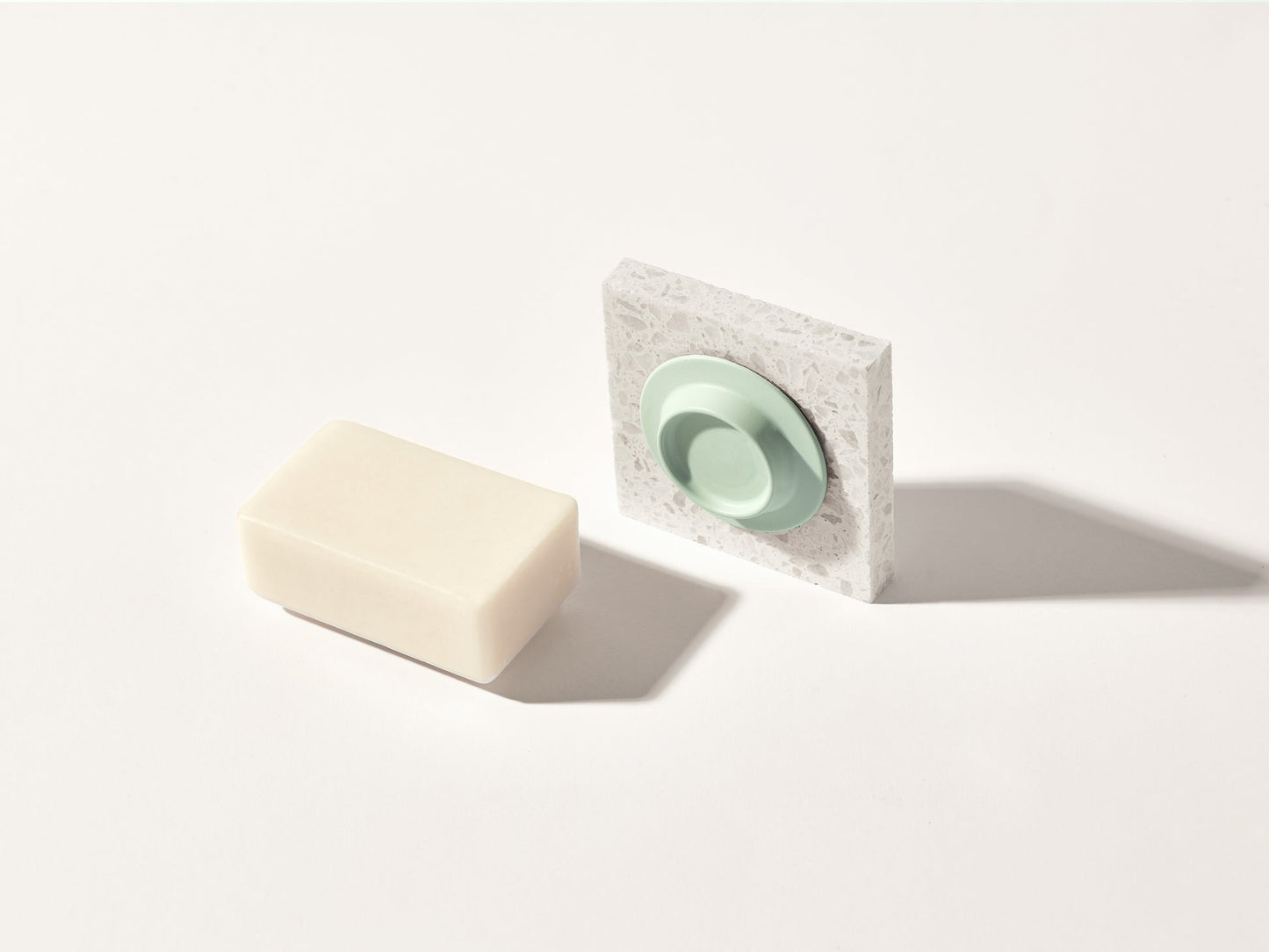 
                  
                    Magnetischer Seifenhalter in Minzgrün 
                  
                