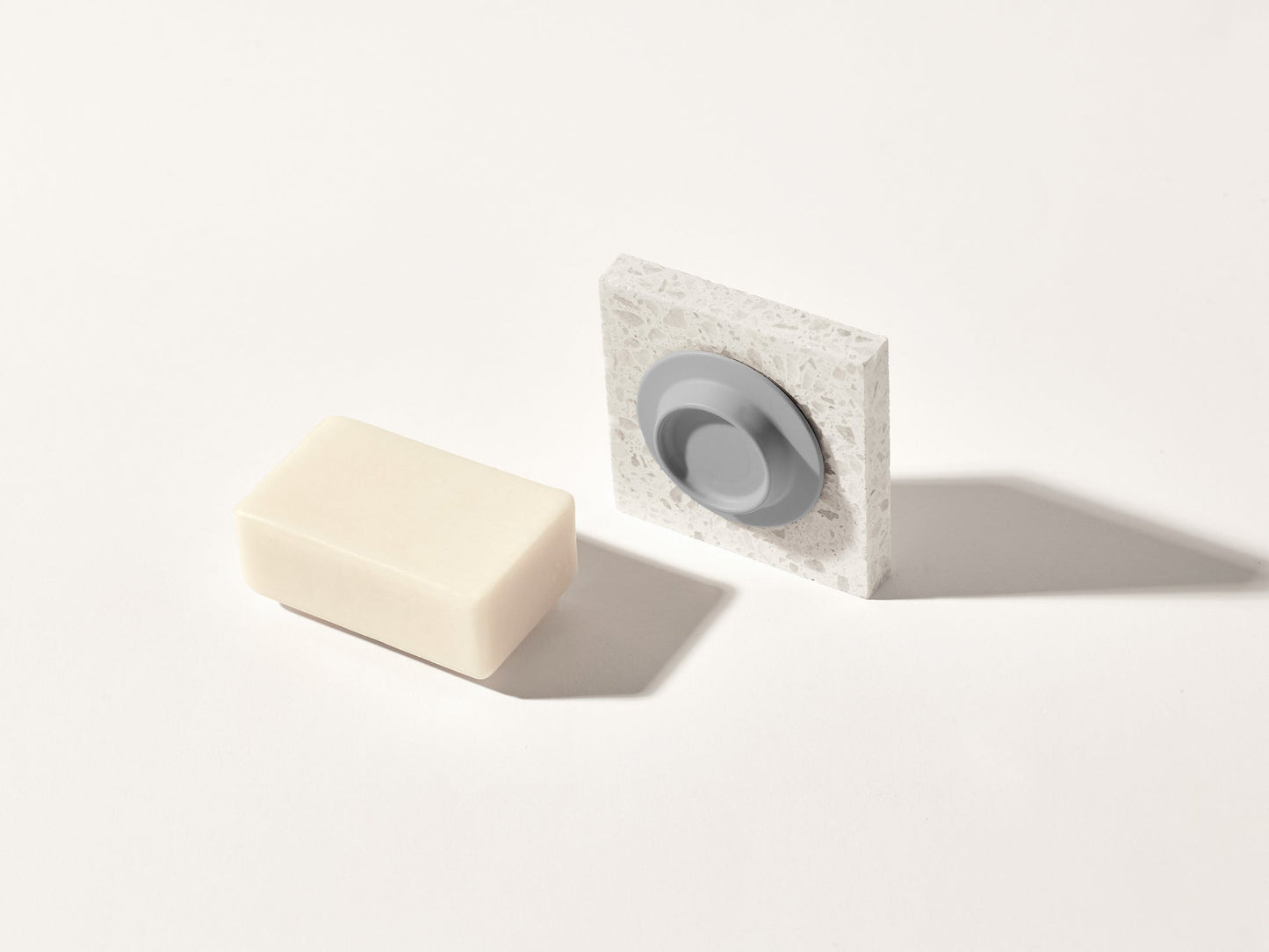 
                  
                    Grauer magnetischer Seifenhalter 
                  
                