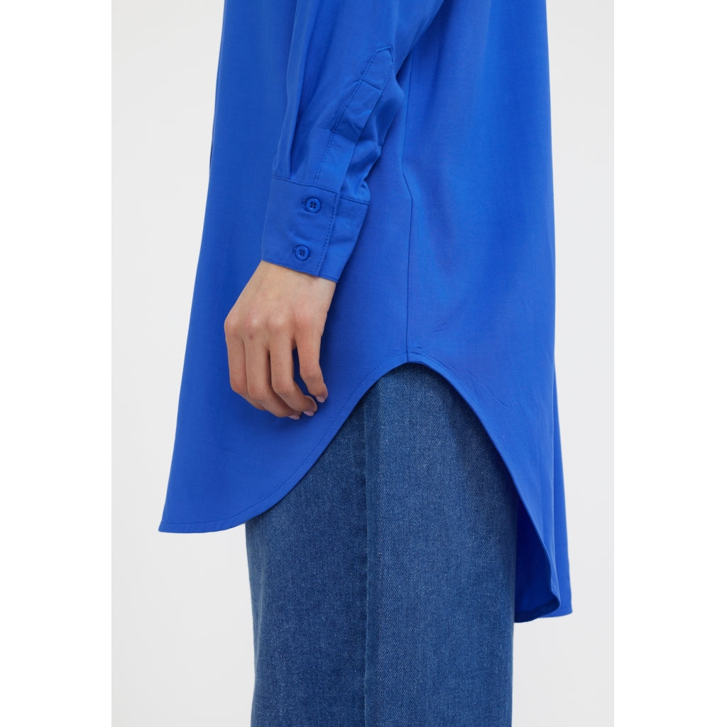 
                  
                    SRFREEDOM Dazzling Blue Long Blouse
                  
                