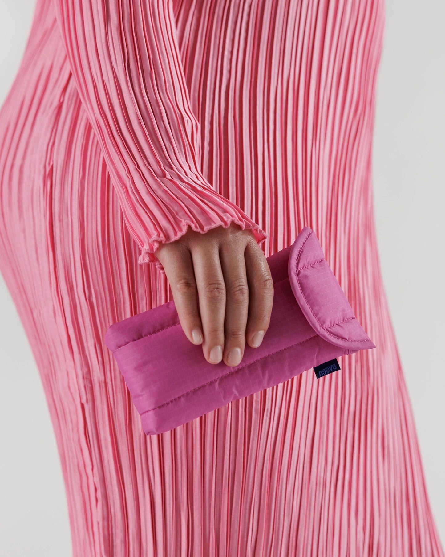 
                  
                    Extra Pink Puffy Glasses Sleeve
                  
                