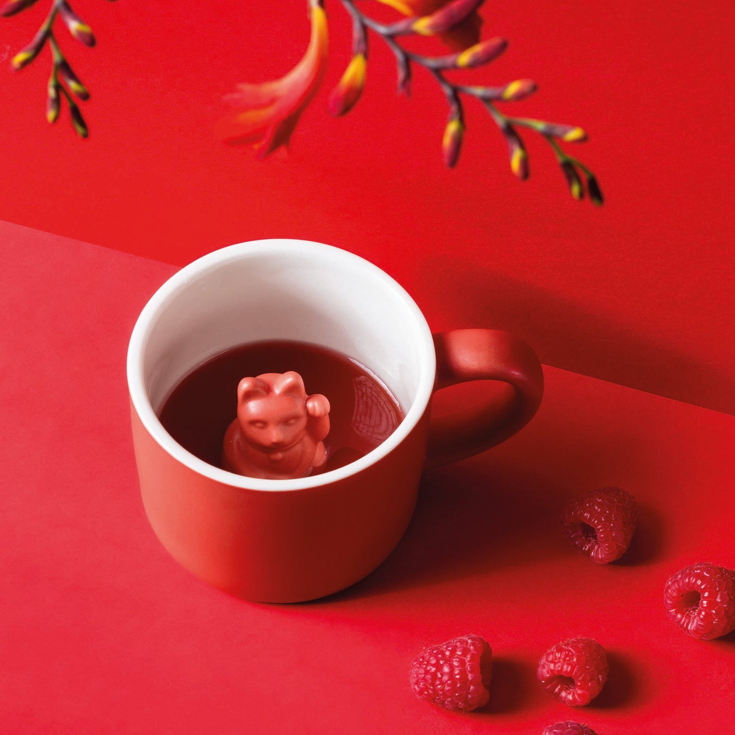 
                  
                    MANEKI NEKO - Rote Tiertasse 
                  
                