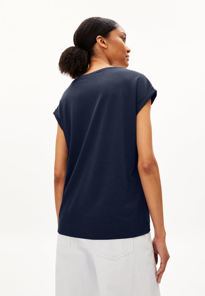 
                  
                    JILAANA – Lockeres T-Shirt mit Nachthimmel-Print
                  
                