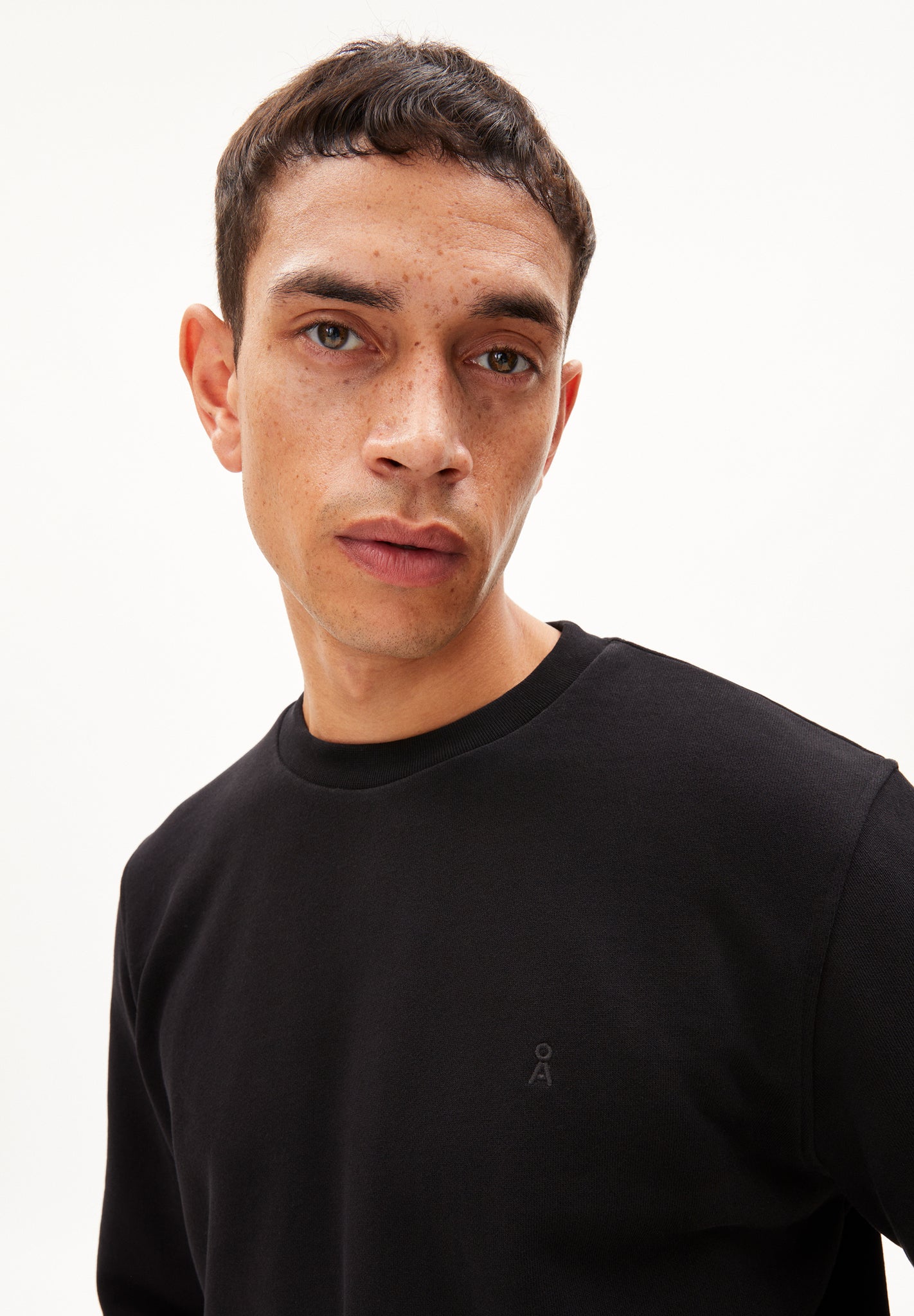 
                  
                    BAARO COMFORT Black Jumper
                  
                