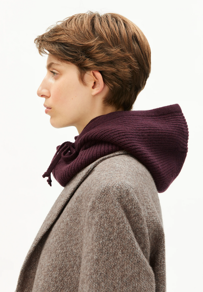 
                  
                    DEAATA Dark Cranberry Hat
                  
                