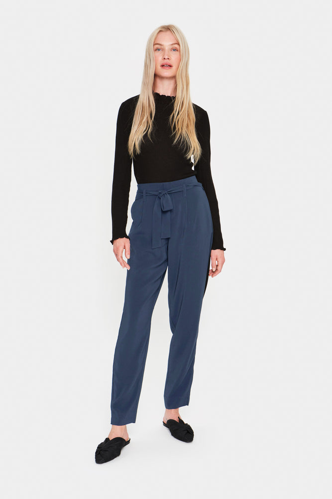 
                  
                    ANDREASZ Ombre Blaue Hose
                  
                