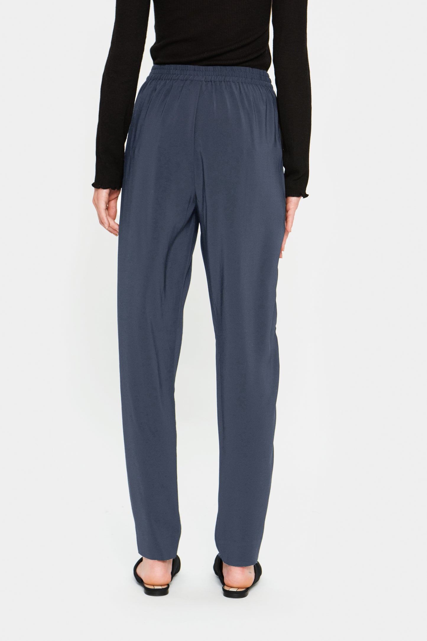 
                  
                    ANDREASZ Ombre Blaue Hose
                  
                