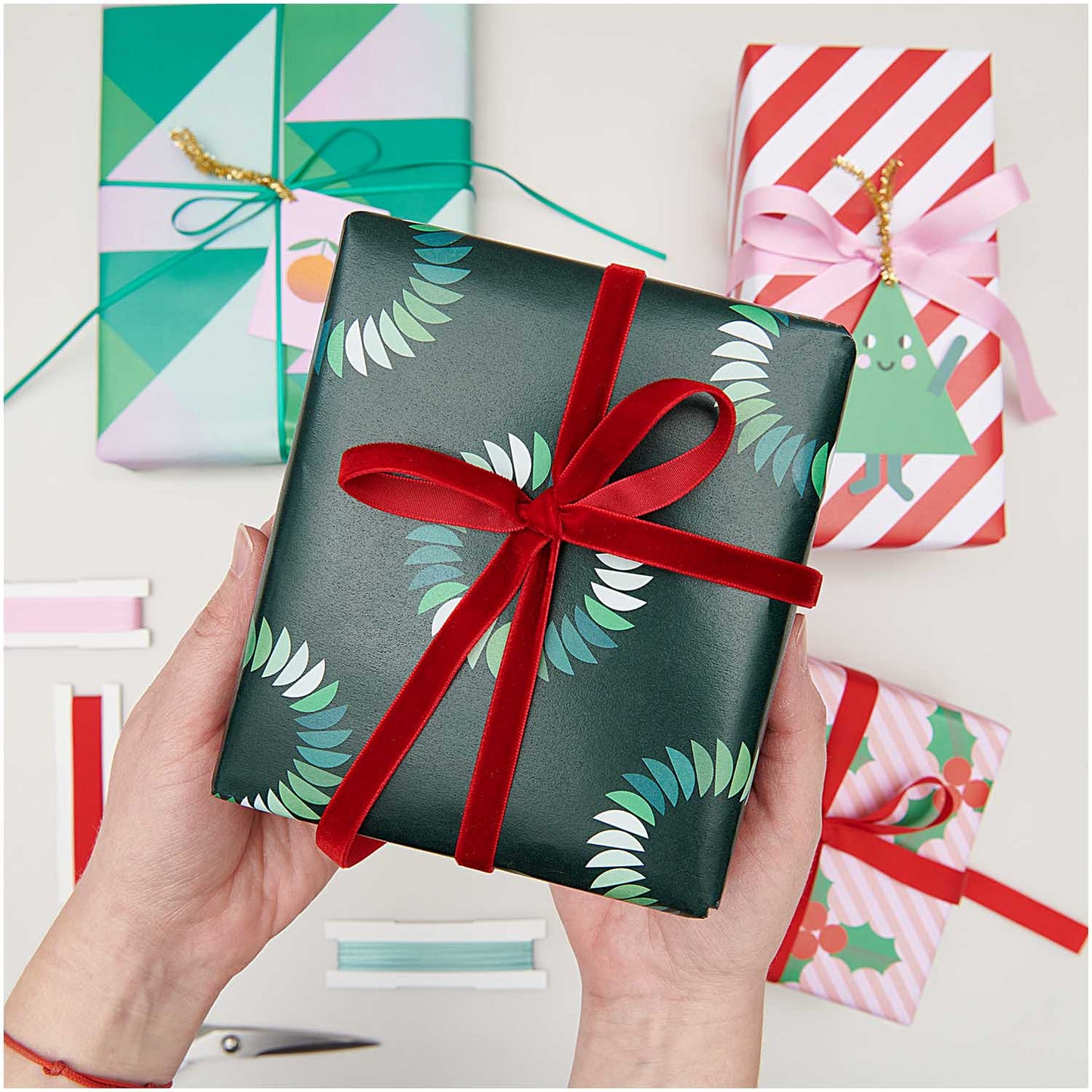 Dunkelgrün Kränze Papierdekoration – viktoria und albert Friedrichshain