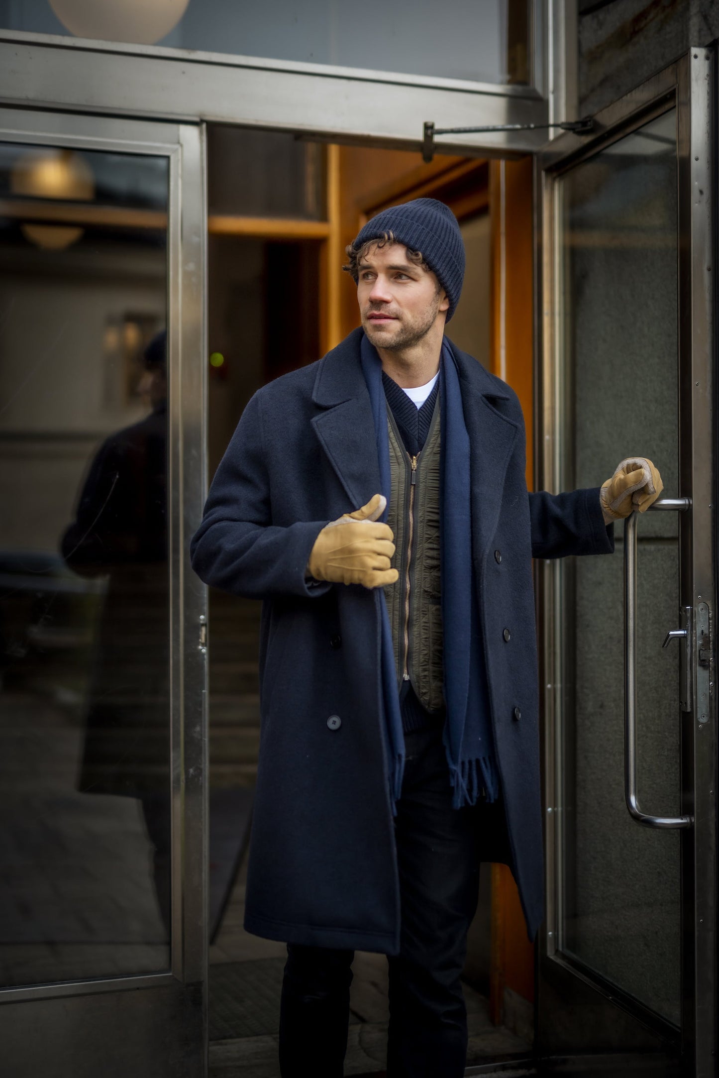 
                  
                    GEOFFREY Kamelfarbene Handschuhe
                  
                