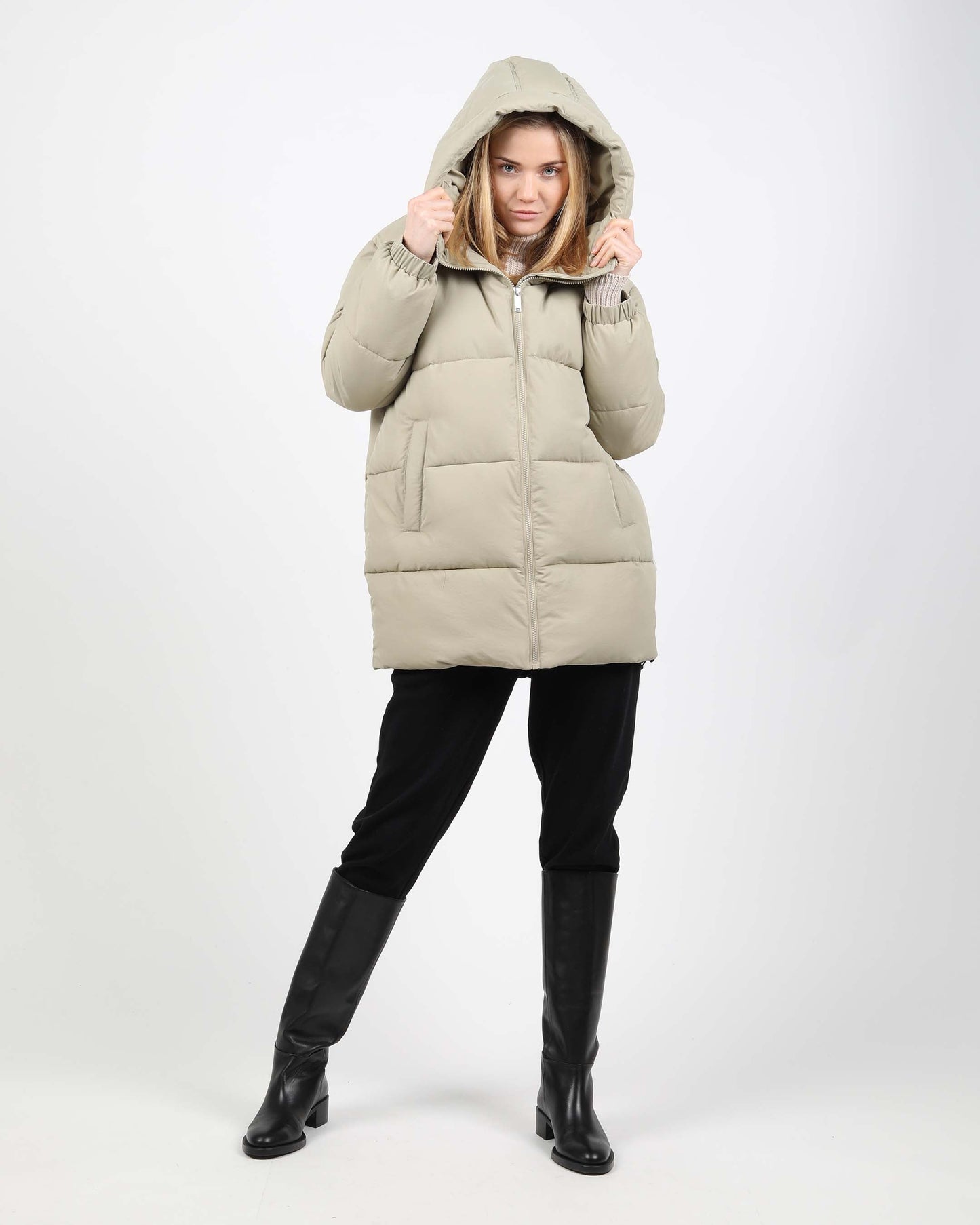 
                  
                    RYLIE Khaki Jacket
                  
                
