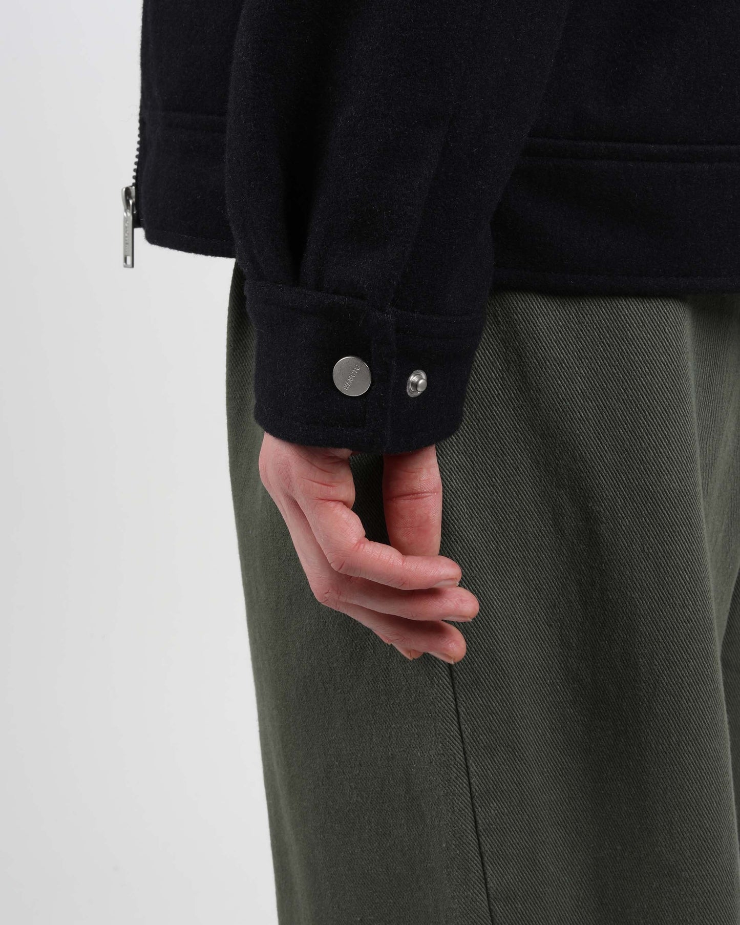 
                  
                    DONNIE Navy Blue Jacket
                  
                