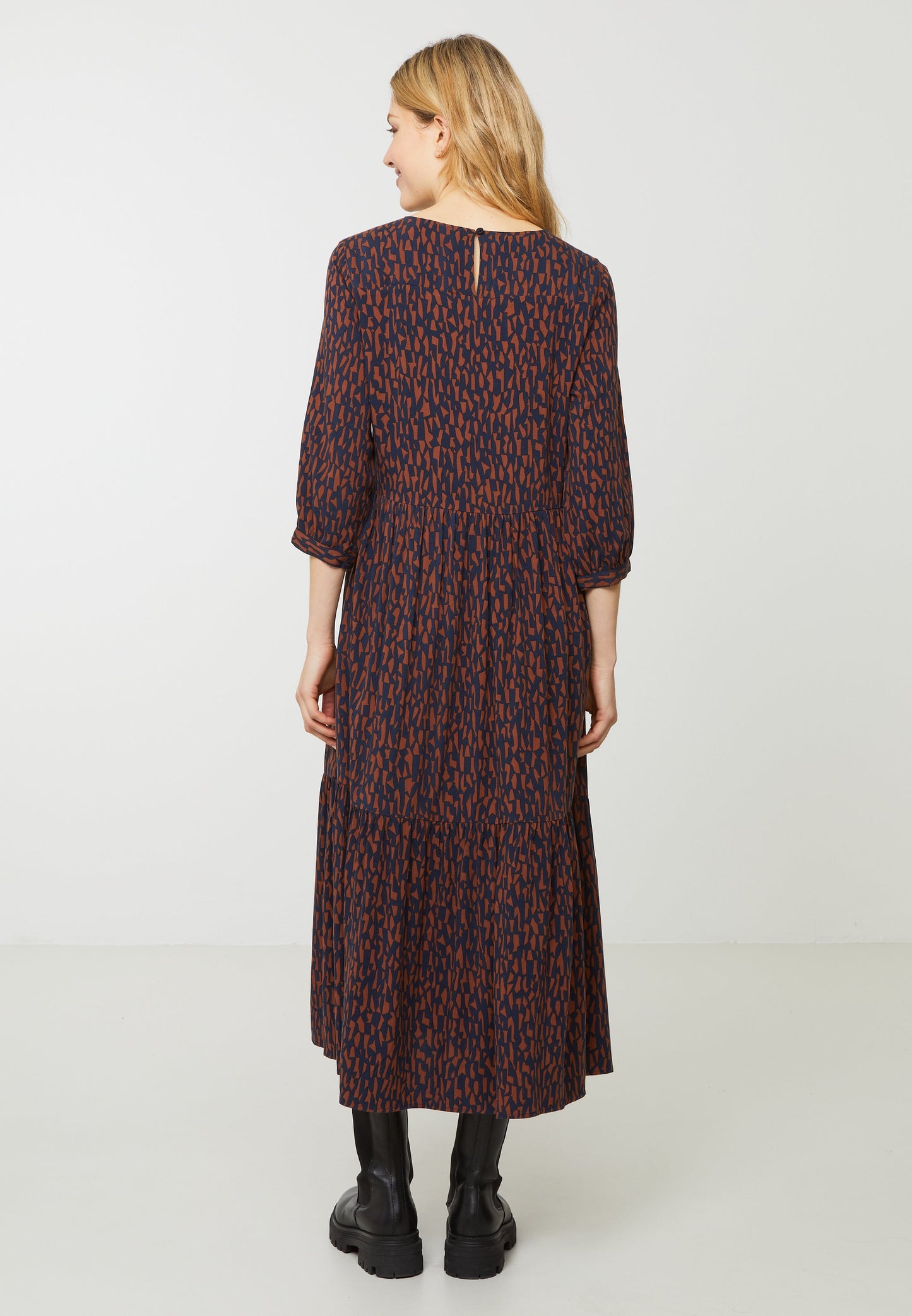 
                  
                    Almond Pea Snippets Dress
                  
                