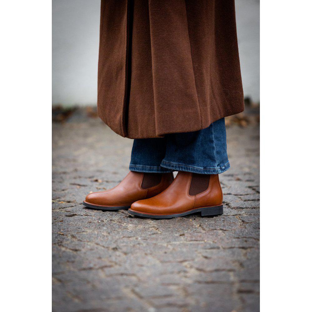 
                  
                    DAISY Cognac Boots
                  
                