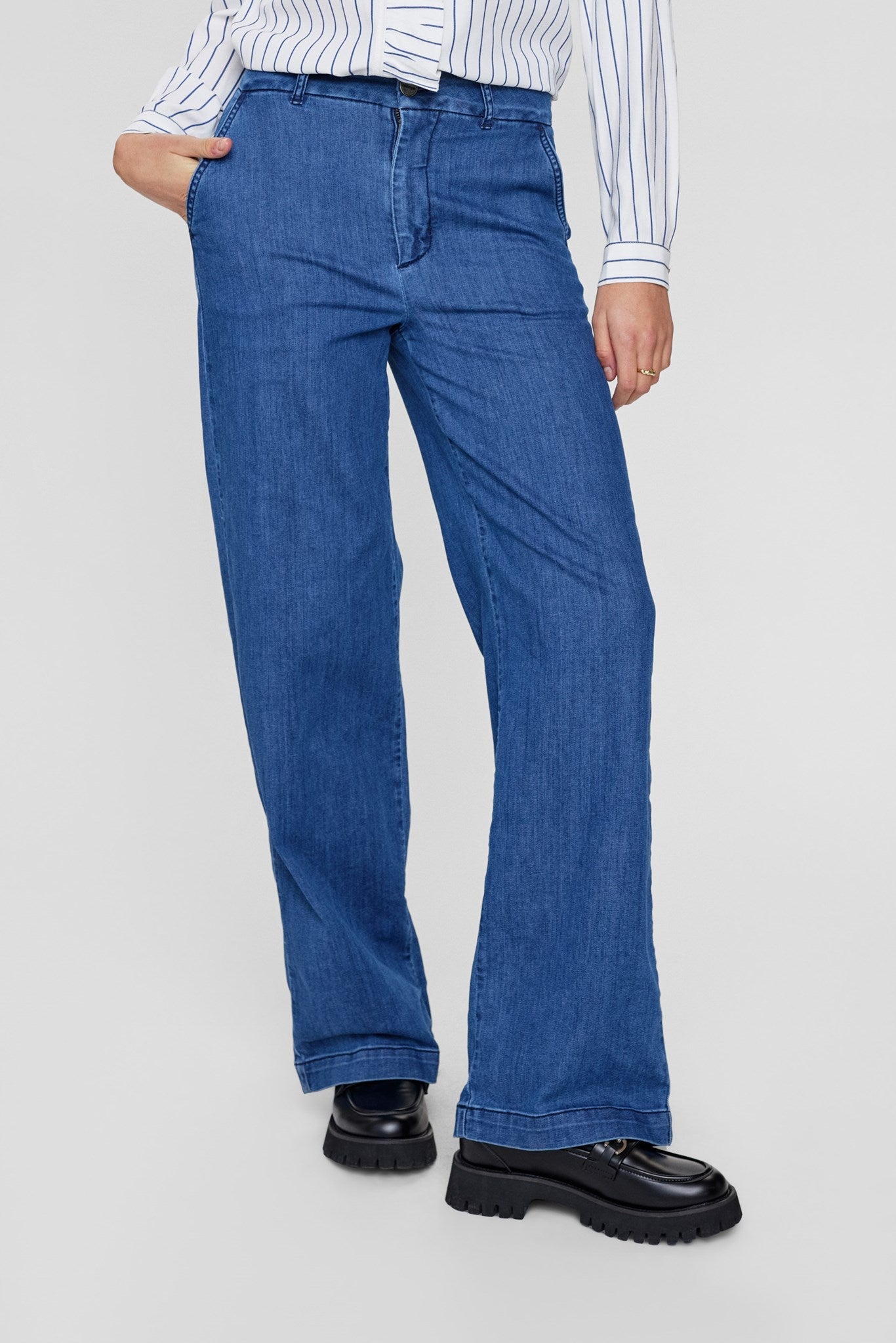 
                  
                    NUAMBER Medium Blue Denim Trousers
                  
                