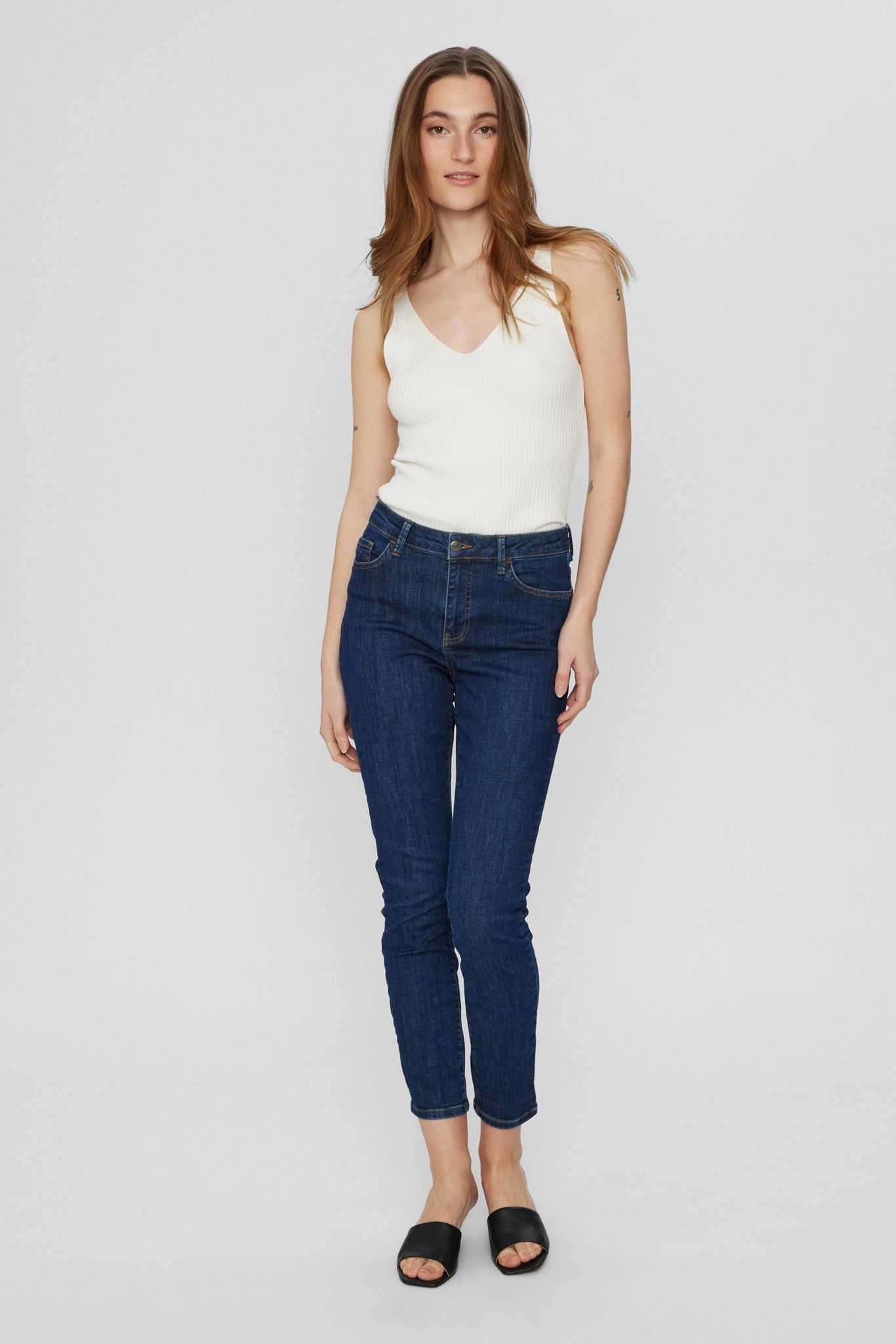 
                  
                    NUSIDNEY Dark Blue Cropped Denim Jeans
                  
                