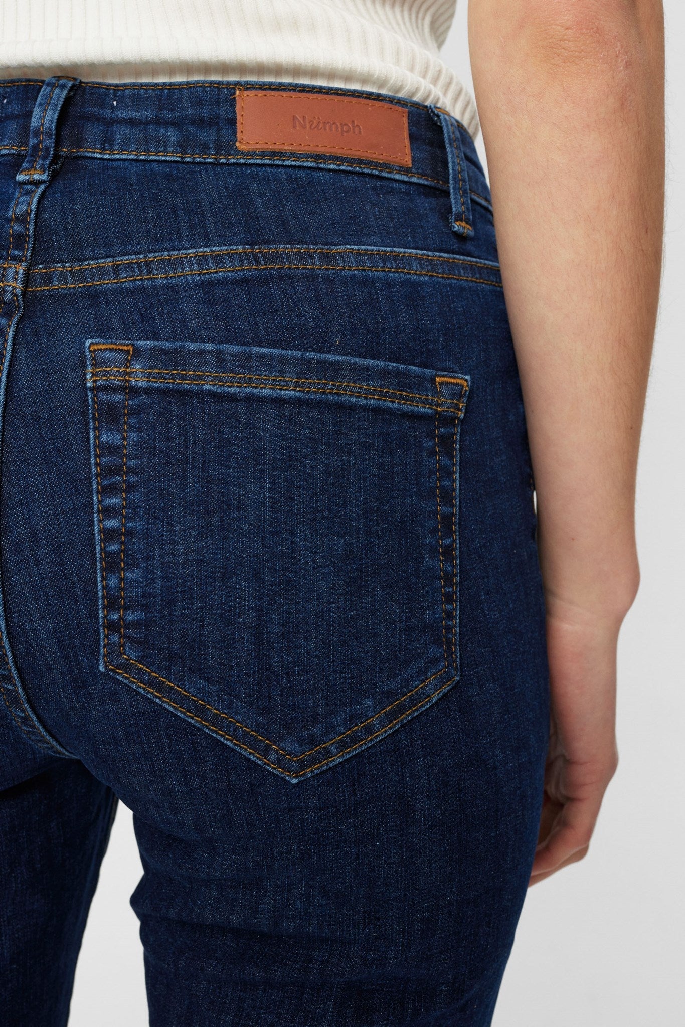 
                  
                    NUSIDNEY Dark Blue Cropped Denim Jeans
                  
                