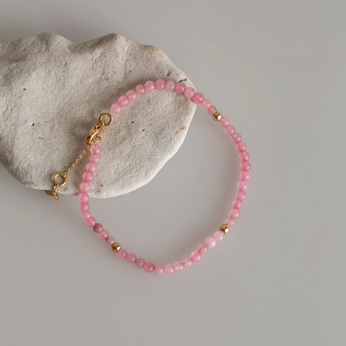 
                  
                    Rosenquarz Perlenarmband
                  
                