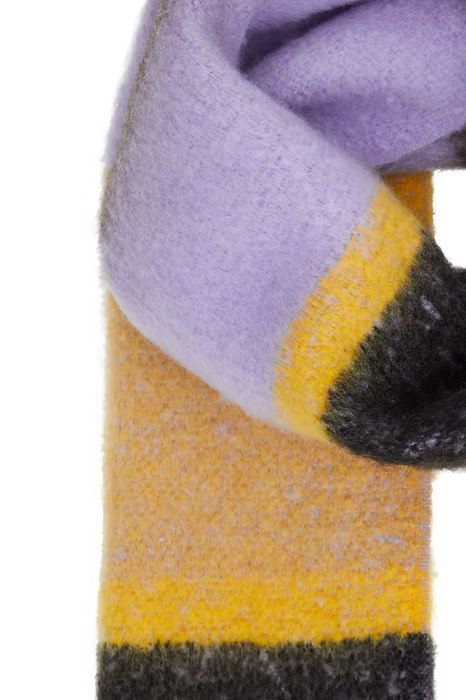 
                  
                    IATAIMI Lavender Scarf
                  
                