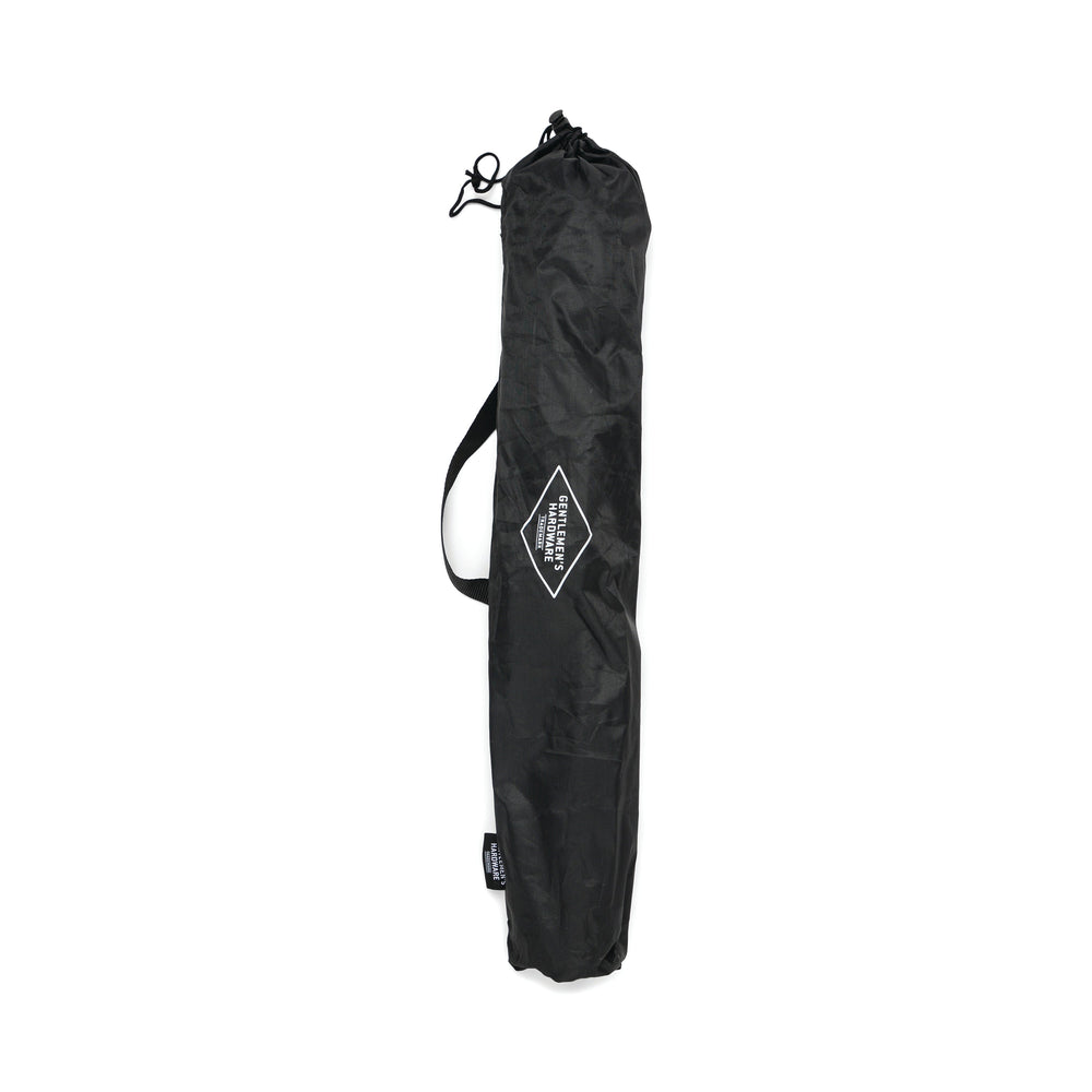 
                  
                    Dreibeiniger Campinghocker
                  
                