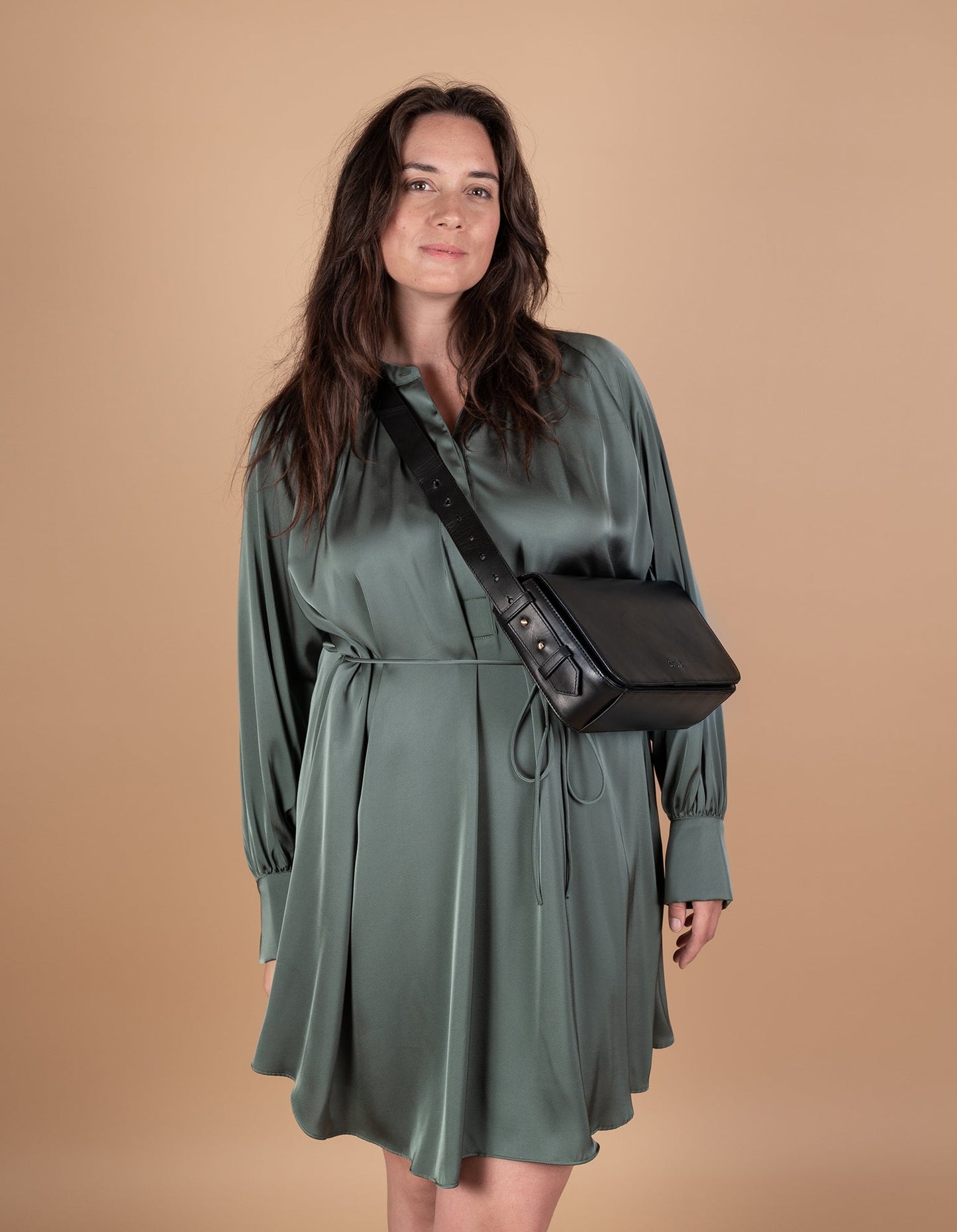 
                  
                    GINA Schwarze klassische Baguette-Tasche aus Leder
                  
                