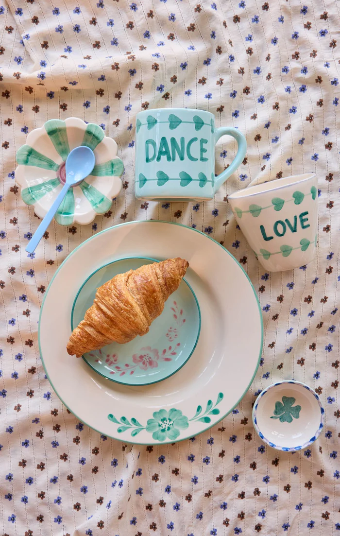 
                  
                    Assorted Bluish Ceramic Dipping Flower Stripes Bowl
                  
                