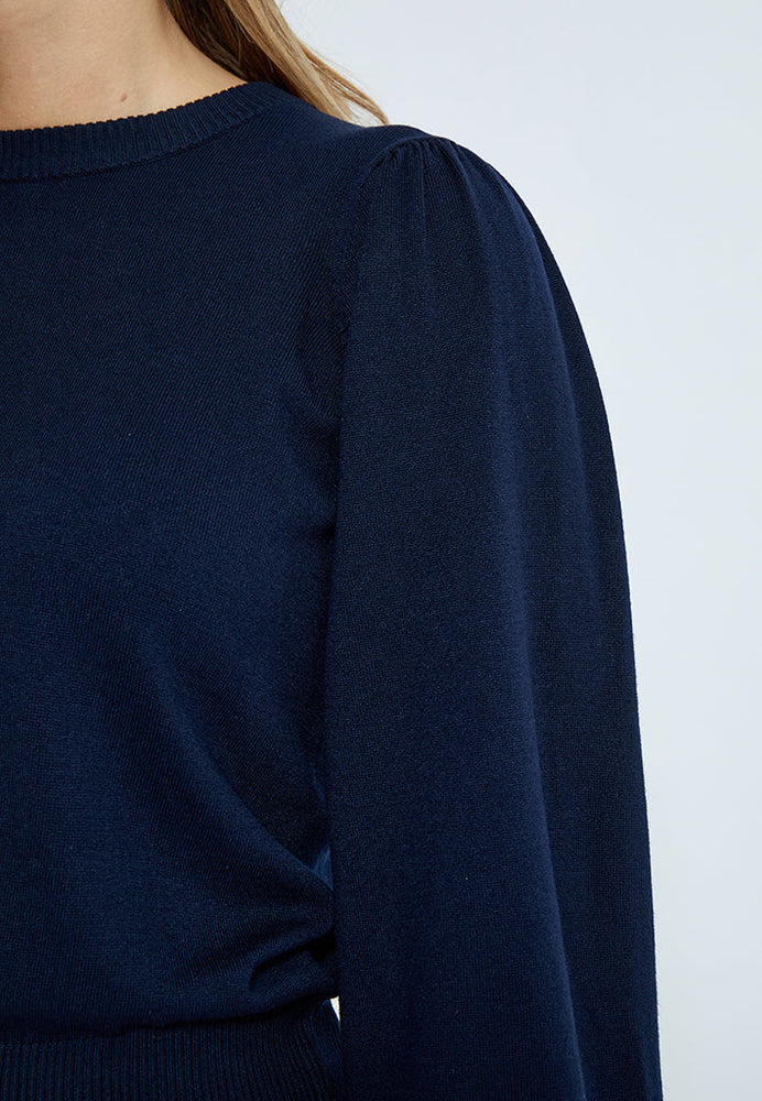 
                  
                    MSLIVA – Langärmliger Pullover „Iris“ in Schwarz
                  
                