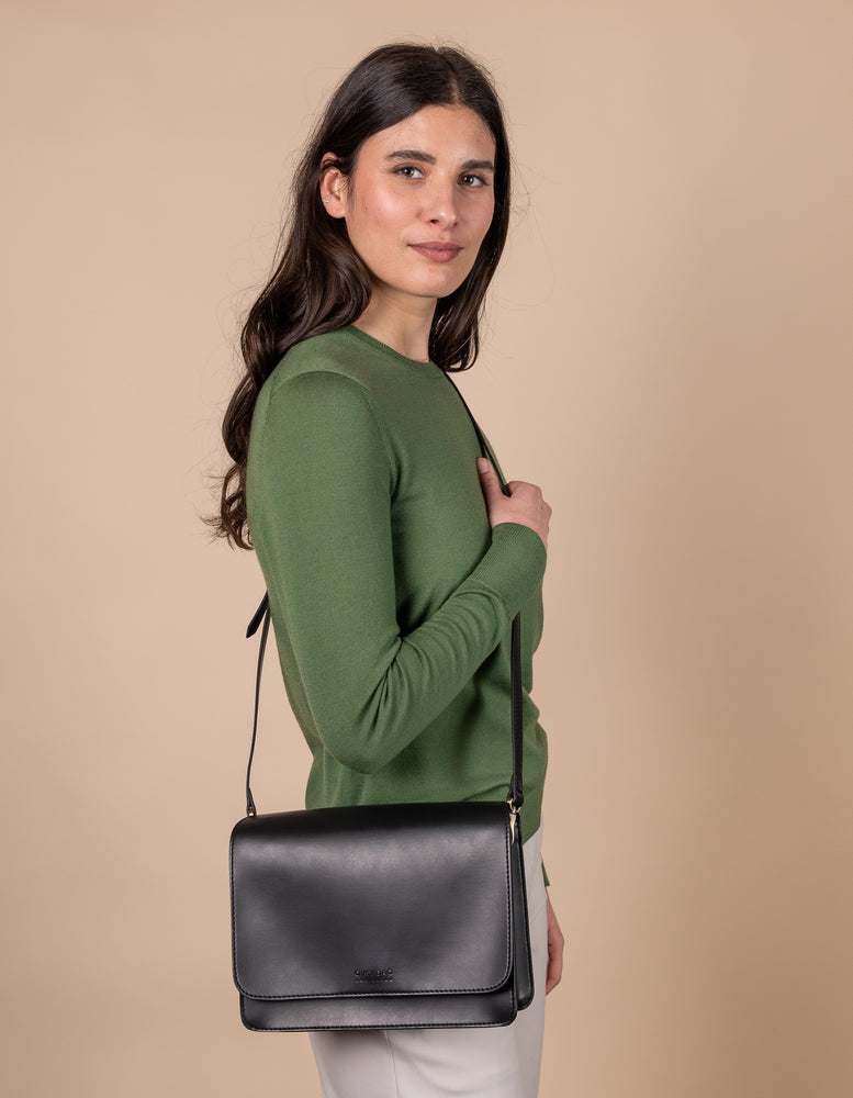 
                  
                    AUDREY Schwarze vegane Uppeal-Tasche
                  
                