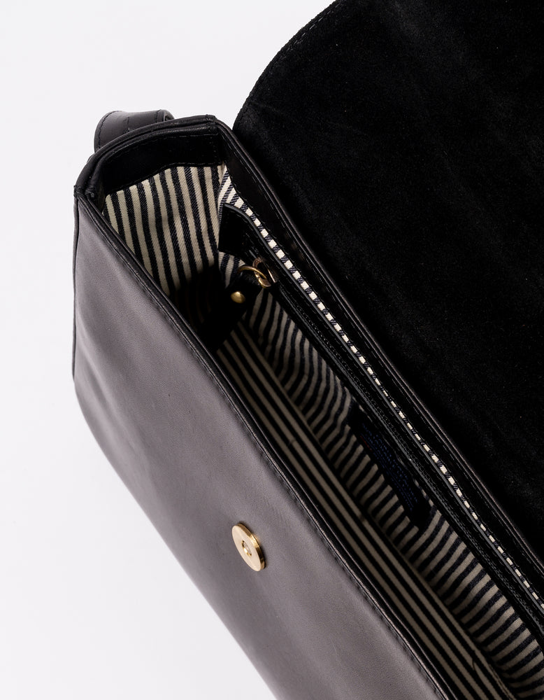 
                  
                    GINA Black Classic Leather Bag
                  
                