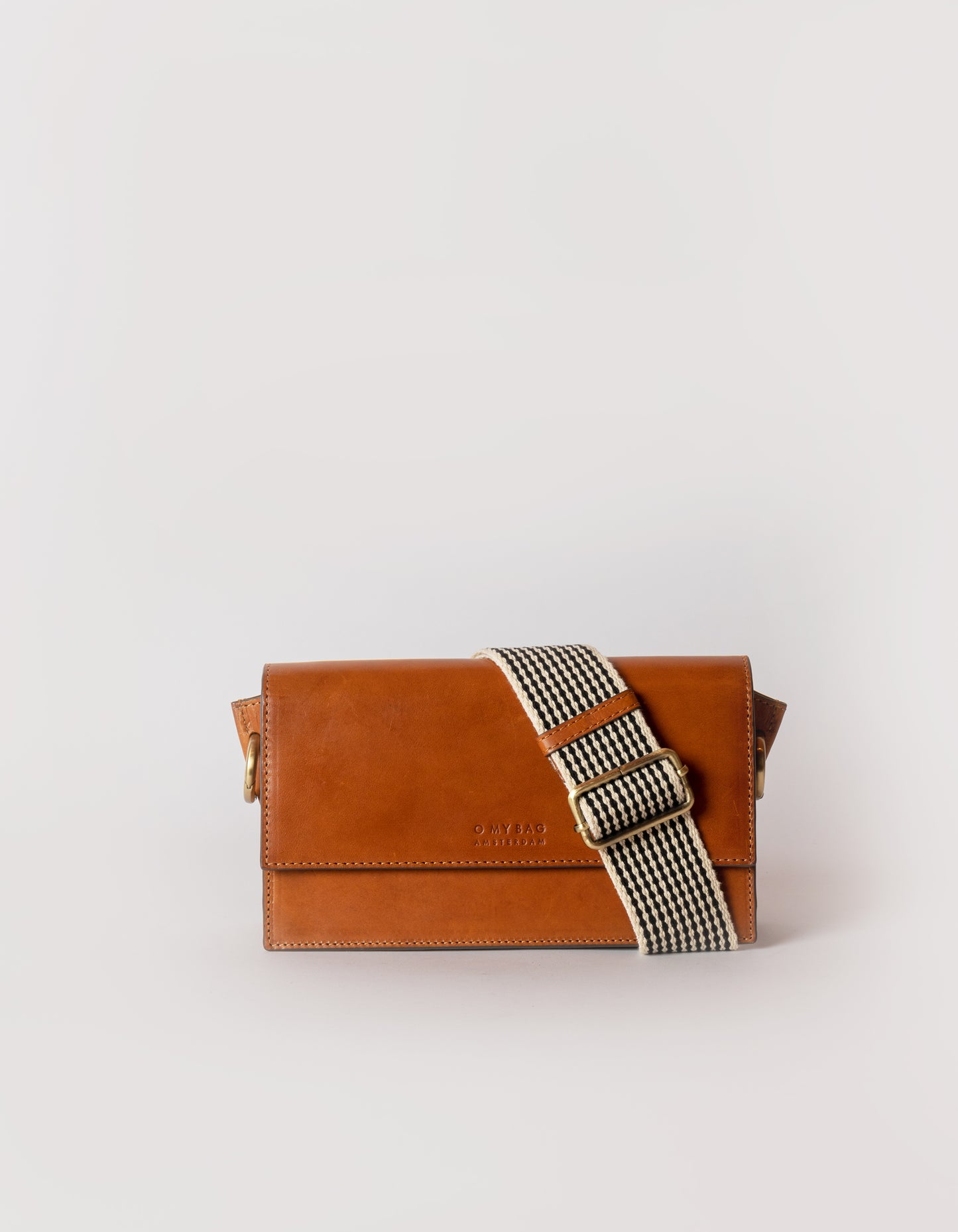 
                  
                    STELLA Cognac Klassische Ledertasche
                  
                