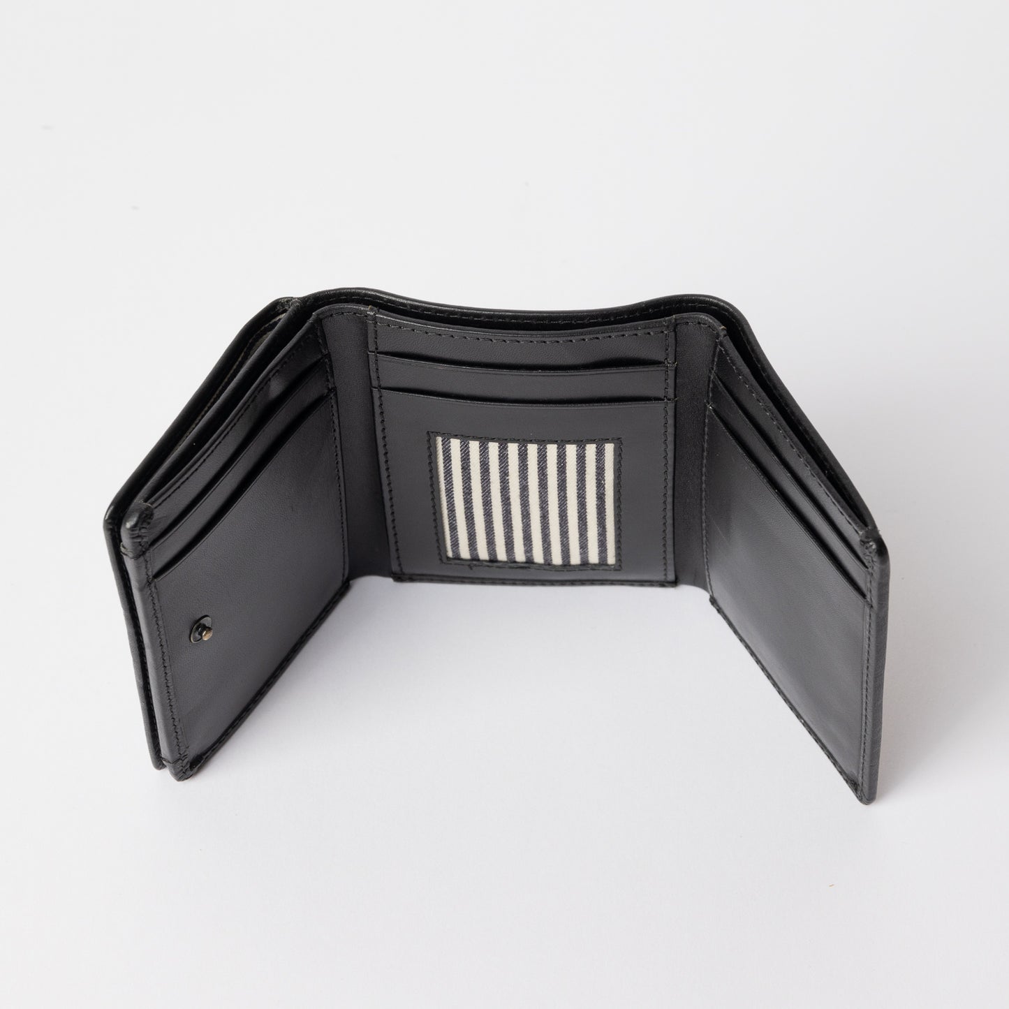 
                  
                    OLLIE Black Classic Leather Wallet
                  
                