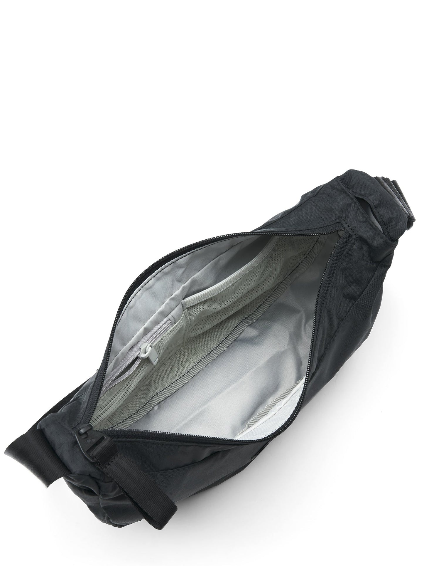 
                  
                    KRUMM Pure Black Kleine Tasche
                  
                