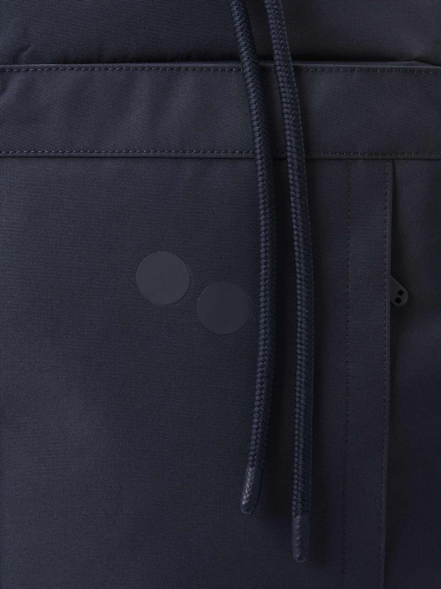 
                  
                    BLOK Fjord Navy Mittlerer Rucksack
                  
                