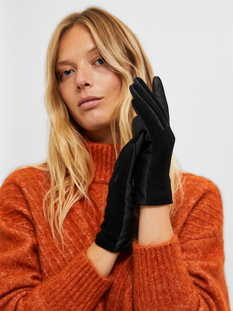 
                  
                    SLFMARINA Black Leather Gloves
                  
                