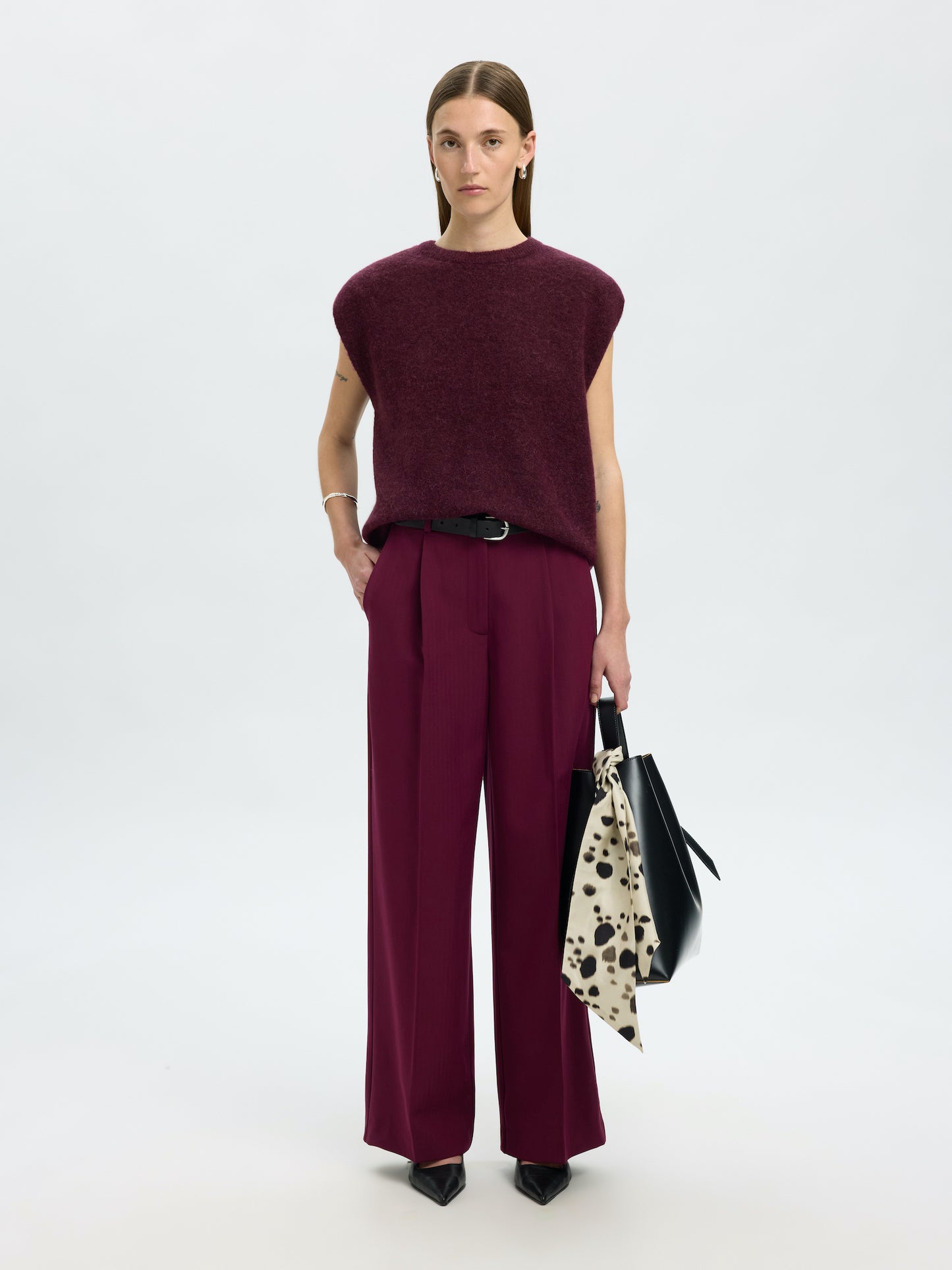 
                  
                    SLFLULU Fig Knit Vest Jumper
                  
                