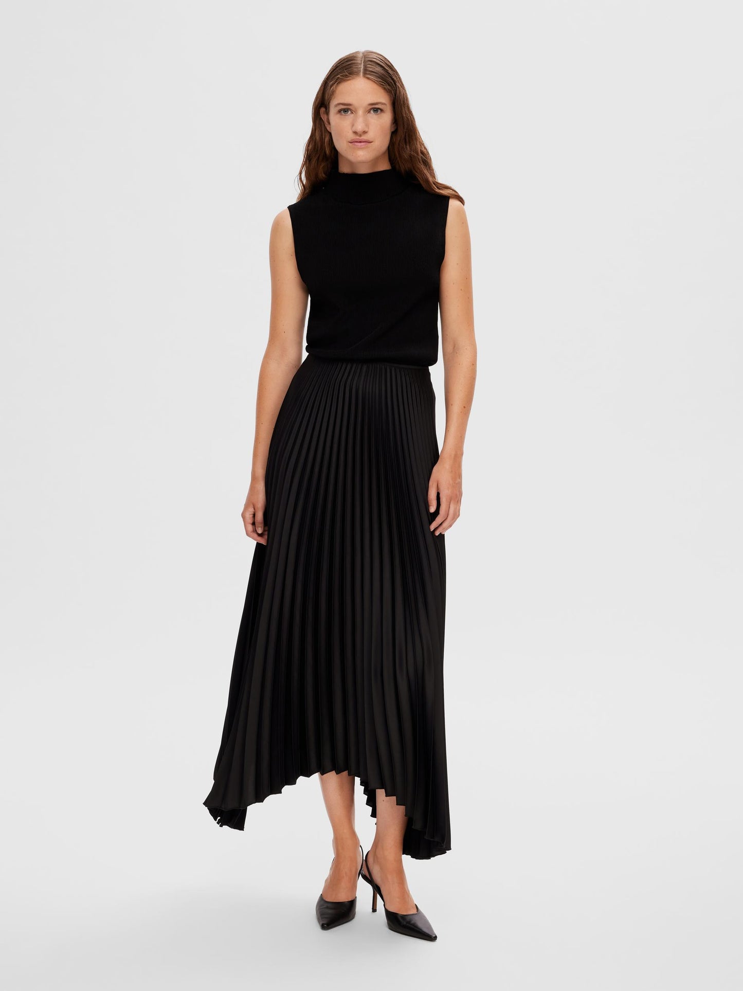 
                  
                    SLFCARO Black Knit Jumper
                  
                