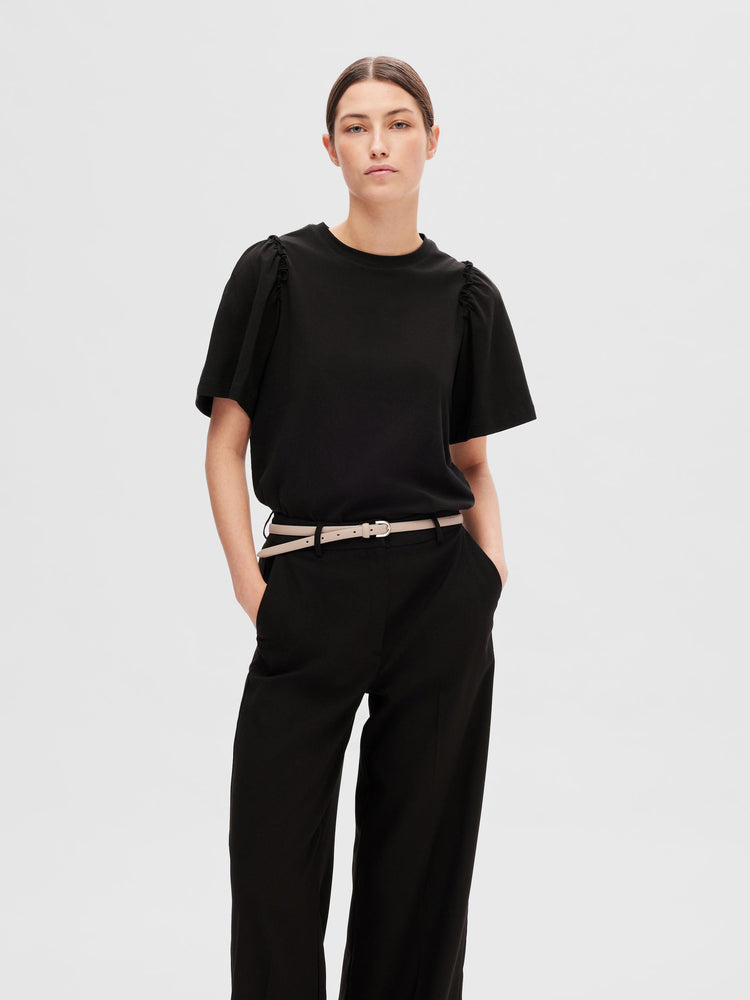 
                  
                    SLFPENELOPE – Schwarzes 2/4-T-Shirt mit Rüschen
                  
                