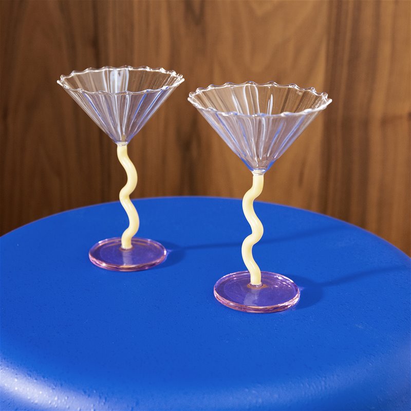 
                  
                    Karamellfarbenes Coupe-Curve-Glas
                  
                