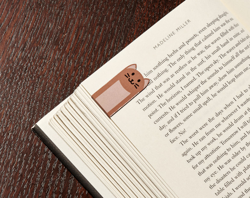 
                  
                    Cats Magnetic Bookmark
                  
                