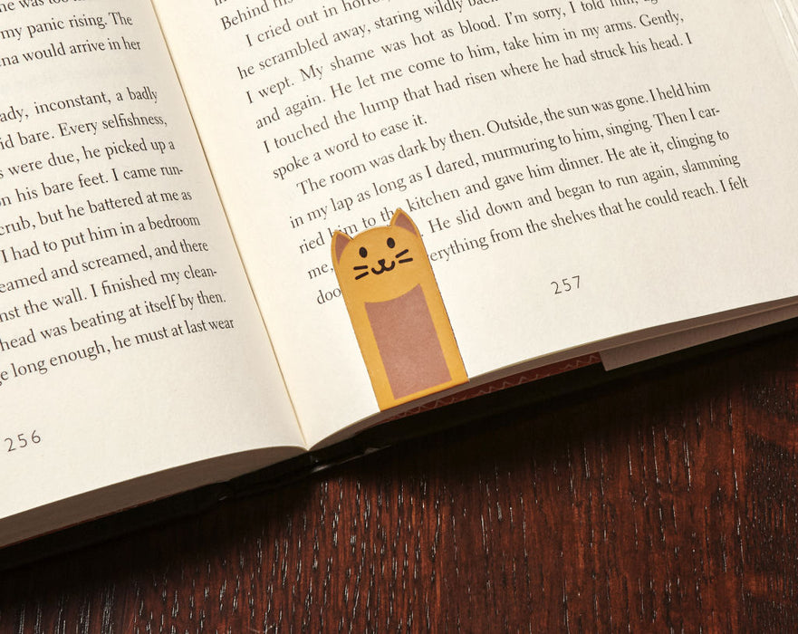 
                  
                    Cats Magnetic Bookmark
                  
                
