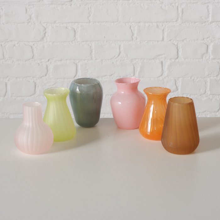 NOLAN Vase in Berlin bei Victoria met Albert  