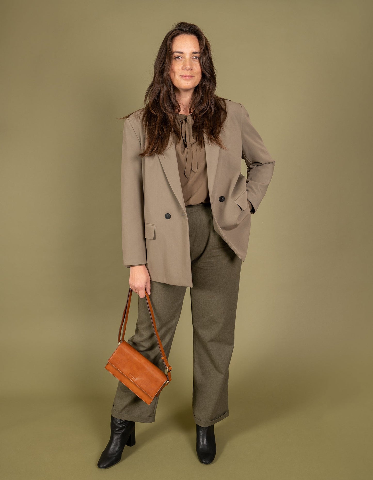 
                  
                    STELLA Cognac Klassische Ledertasche
                  
                