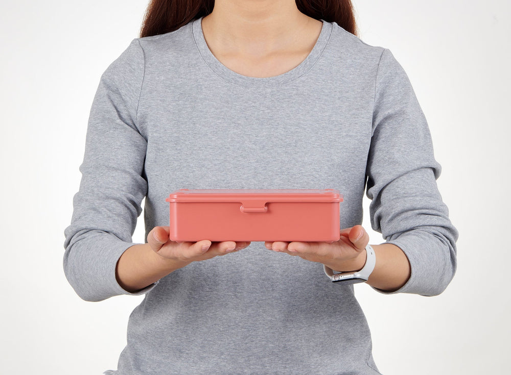 
                  
                    Kleine Living Coral Stahlbox
                  
                