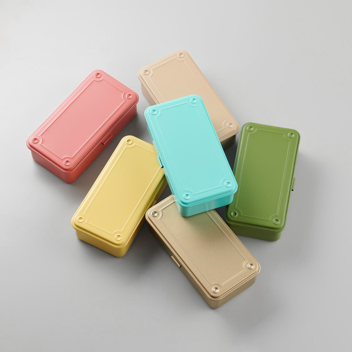 
                  
                    Kleine Living Coral Stahlbox
                  
                