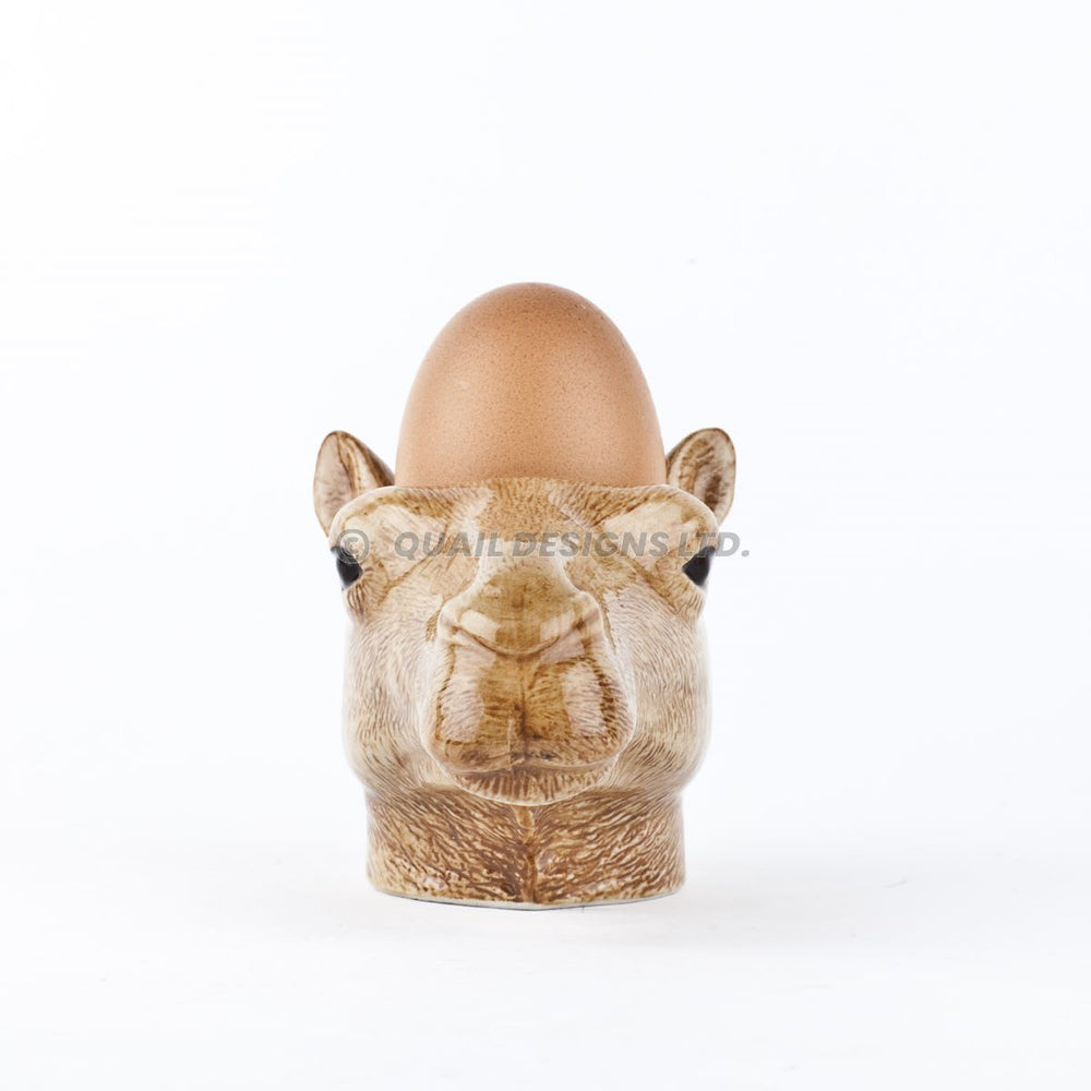 Eierbecher mit Kamelgesicht