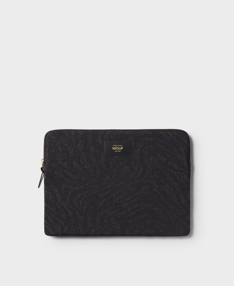 
                  
                    Dafne Laptop Sleeve
                  
                