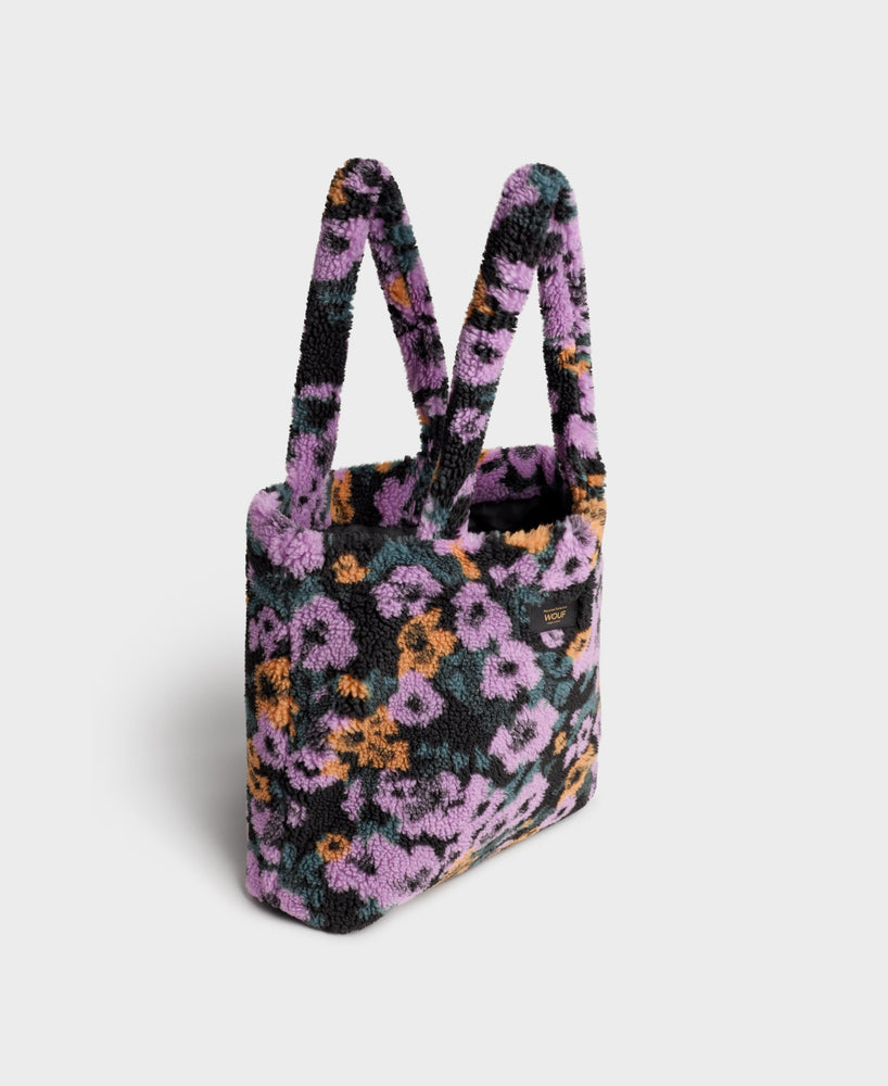 
                  
                    Armel Tote Bag
                  
                