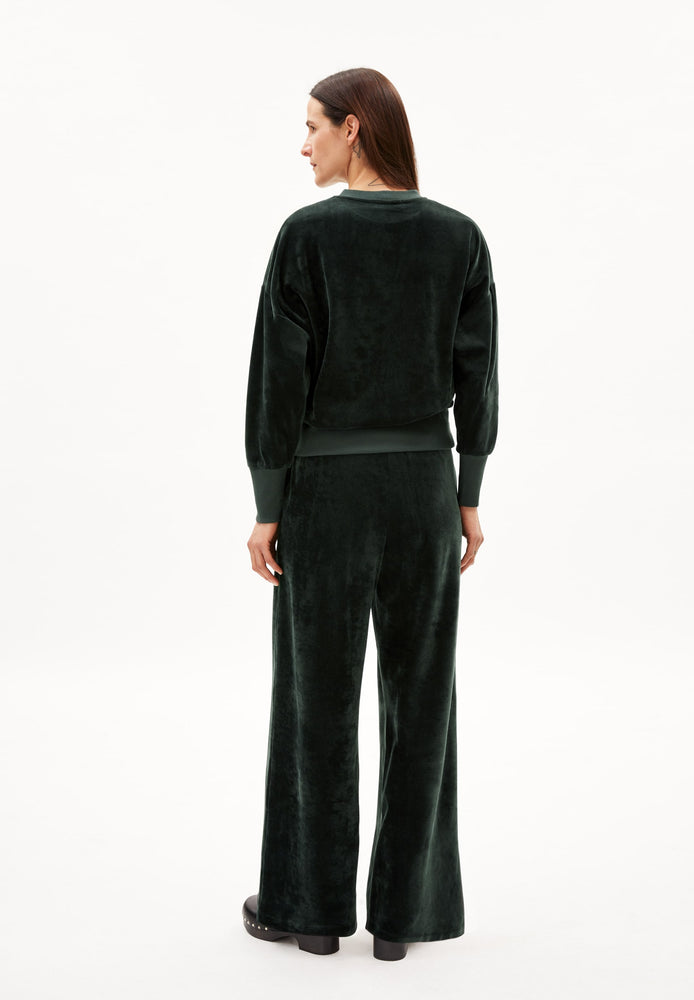 
                  
                    AANNY LOU VELVET Carbon Green Jumper
                  
                