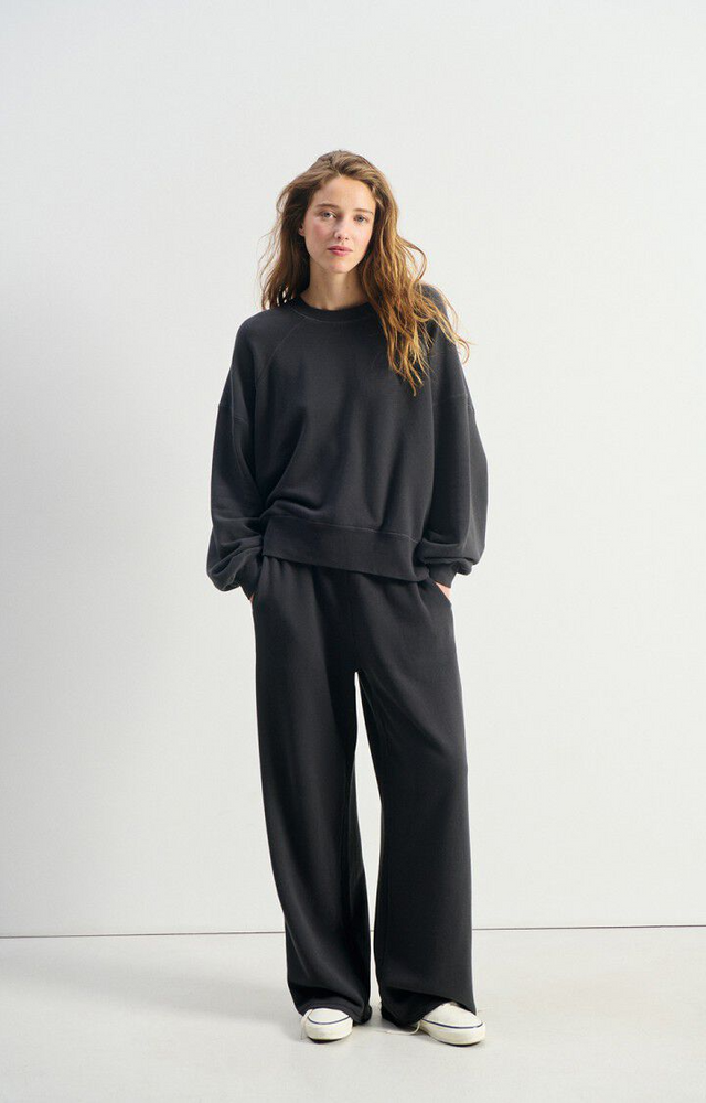 
                  
                    ATUBAY Darkness Sweat Jumper
                  
                